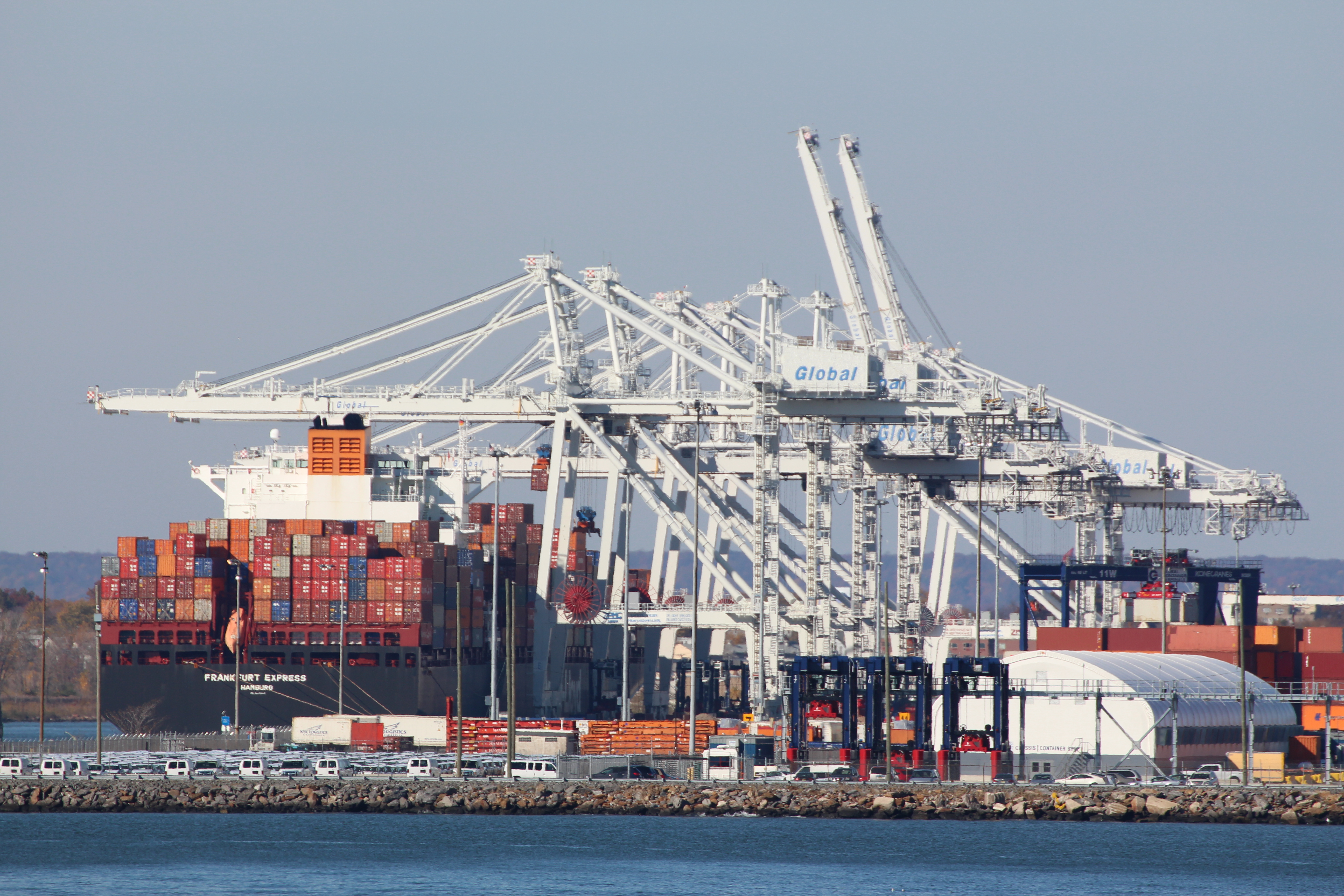 photo-ships-cranes