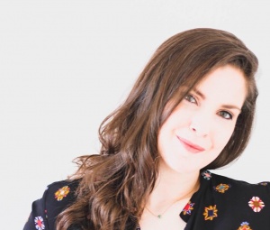 Esther Maria Roman Headshot