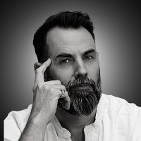 2024-__ HEADSHOT MOSS Devin 400sq