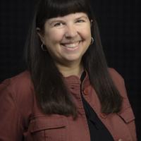 HEADSHOT Glenn, Mary